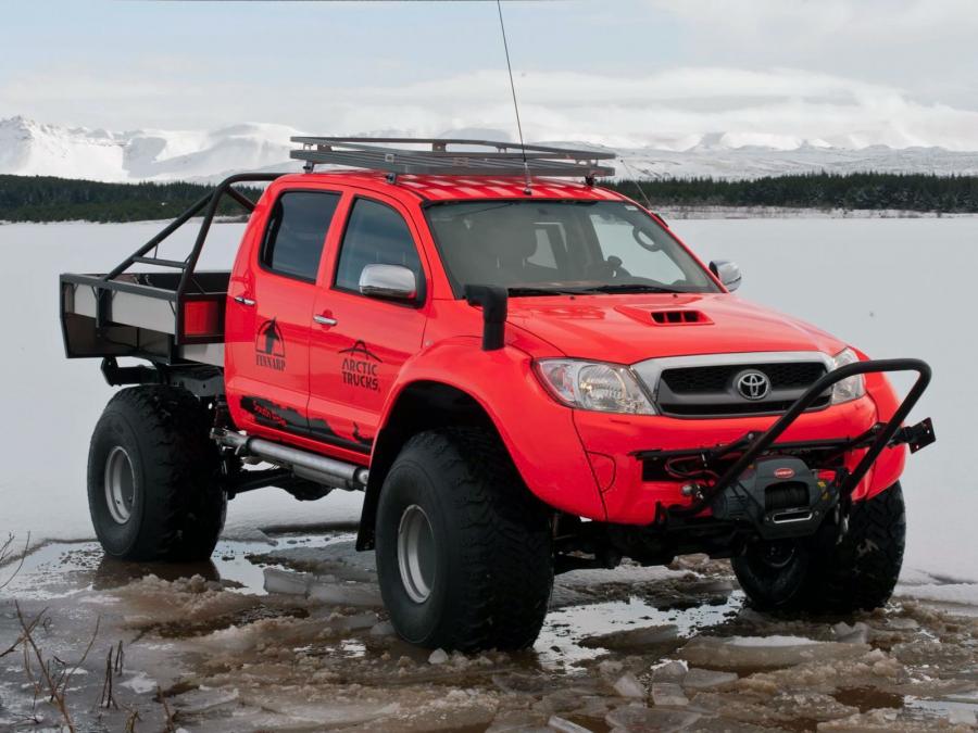  Toyota Hilux AT44 South Pole Expedition Arctic Trucks 2011 года  (фото 2 из 5)